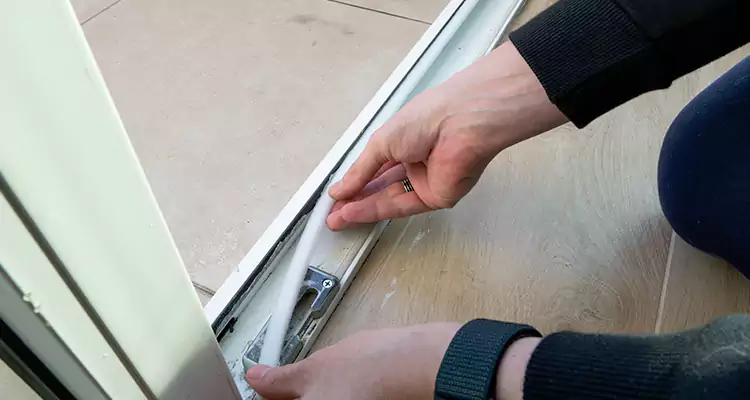 Garage Door Off Track Repair in Hialeah Gardens, FL