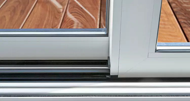 Patio Doors Leaking Water Issue Repair Services in Hialeah Gardens, FL