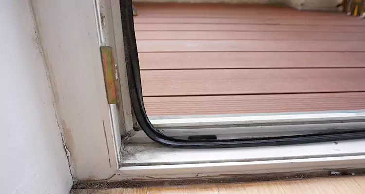 Why Choose Us for Leaking Sliding Glass Door Repair in Hialeah Gardens, FL?