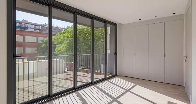 Balcony Sliding Glass Doors in Hialeah Gardens, FL