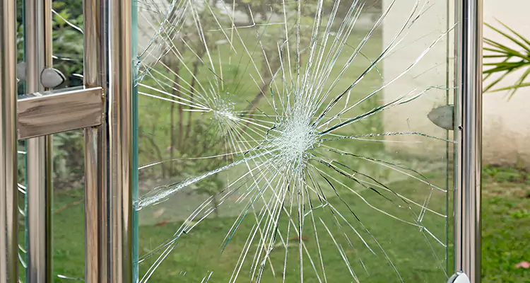 Frameless Glass Door Repair at Home in Hialeah Gardens, FL