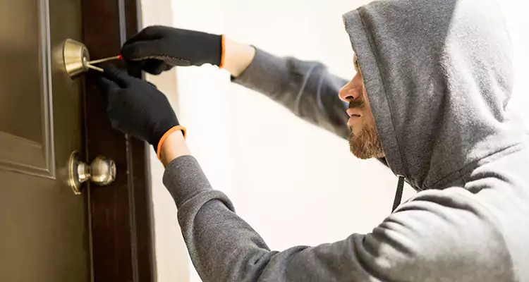 Emergency Motel Lock Repairs—Available 24/7 in Hialeah Gardens, FL
