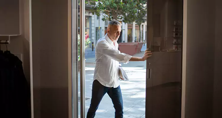 Track Cleaning and Repair for Stuck Doors in Hialeah Gardens, FL