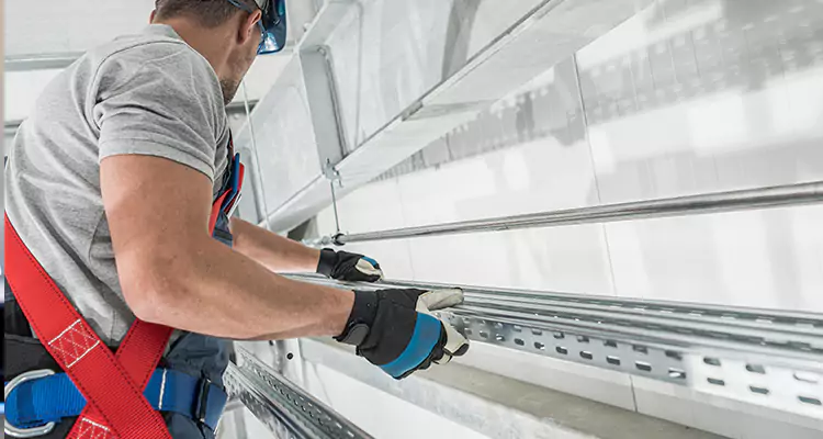 Glass Balcony Railing Replacement in Hialeah Gardens, FL