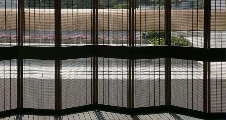 Front Screen Door Repair in Hialeah Gardens, FL