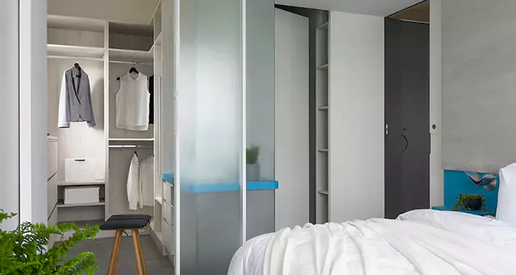 Closet Door Bi Fold Installation in Hialeah Gardens, FL