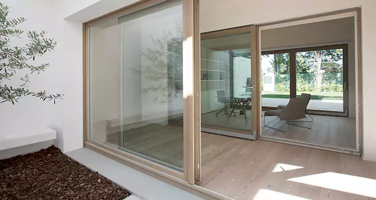 Sliding Screen Door Bottom Track Replacement in Hialeah Gardens, FL